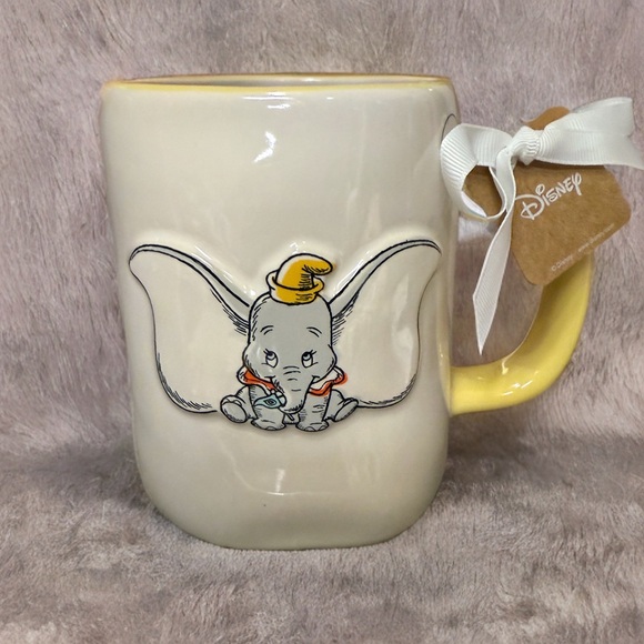 Rae Dunn Disney Dumbo Mug - Picture 1 of 2